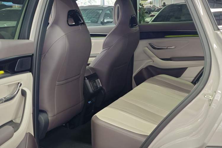 Used BYD Song PLUS New Energy 2025 EV 520km Premium Version
