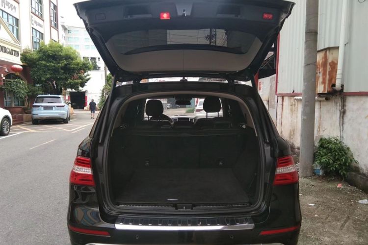 Used Mercedes-Benz M-Class 2014 ML 400 4MATIC Luxury Model