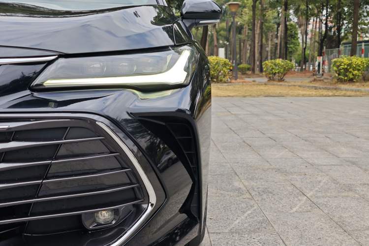 Used Toyota Avalon 2022 2.0L Luxury Edition
