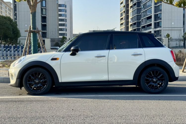 Used  MINI 2015 1.5T COOPER Fun Five-Door Edition