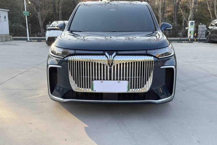 Used VOYAH Dream 2025 PHEV Four-Wheel Drive Prestige Kunpeng Edition