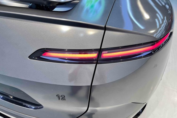 Used  12 2023 700 Three-Laser Rear-Wheel Drive Luxury Edition
