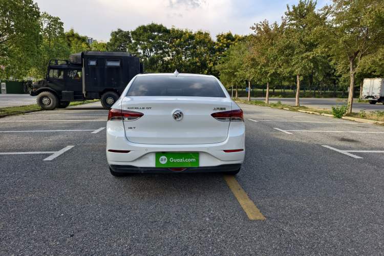 Used Buick GT 2018 15T Dual-Clutch Elite Model China V Standard
