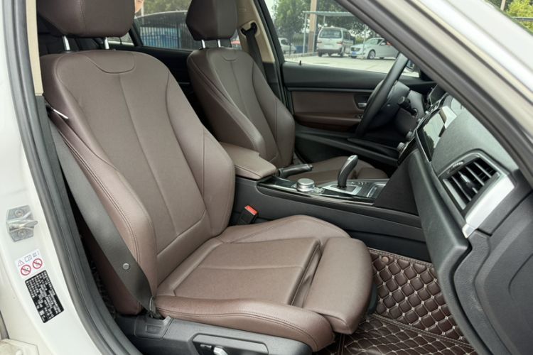 Used BMW 3 Series 2019 320Li Fashion Model
