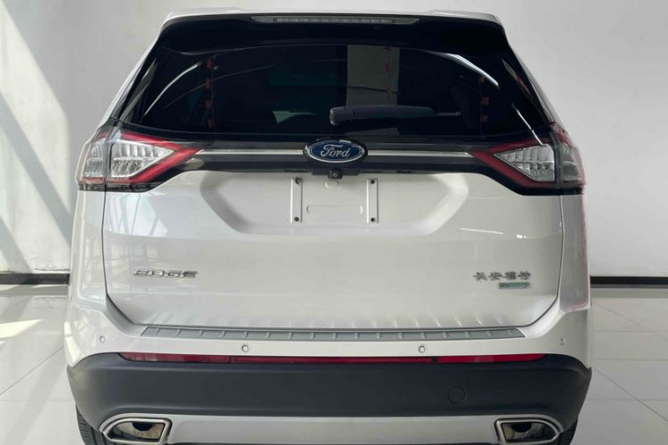 Used Ford Edge 2016 EcoBoost 245 Two-Wheel-Drive Titanium 7-Seater
