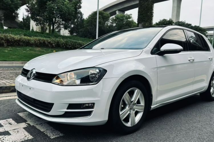 Used Volkswagen Golf 2015 1.4TSI Automatic Comfort Model
