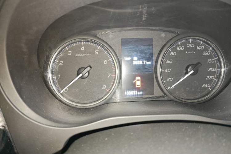 Used Mitsubishi Outlander 2016 2.4L 4x4 Luxury Edition 7-Seater
