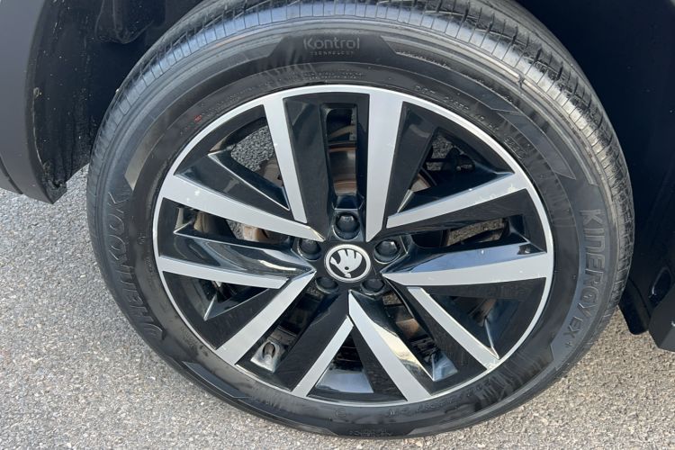 Used Skoda Kamiq 2020 1.5L Automatic Comfort Edition
