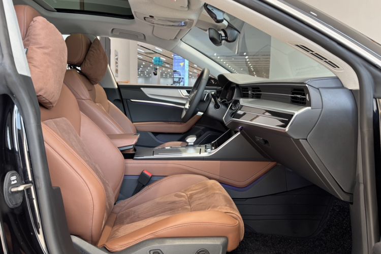 Used Audi A7L 2024 45 TFSI Luxury Edition
