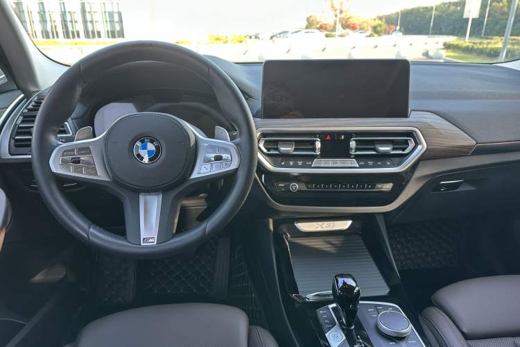 Used BMW X3 2023 Restyled xDrive30i Leading Edition M Night Sky Package
