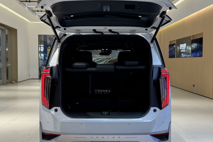 Used GAC Trumpchi M8 2023 Zongshi Series 400T Flagship Edition
