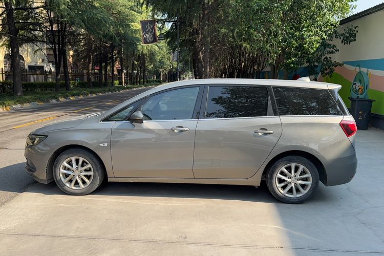 Used Buick GL6 2018 18T 6-Seater Luxury Model
