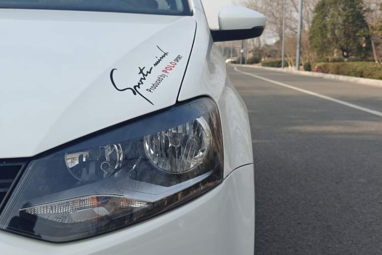 Used Volkswagen Polo 2014 1.4L Manual Fashion Edition
