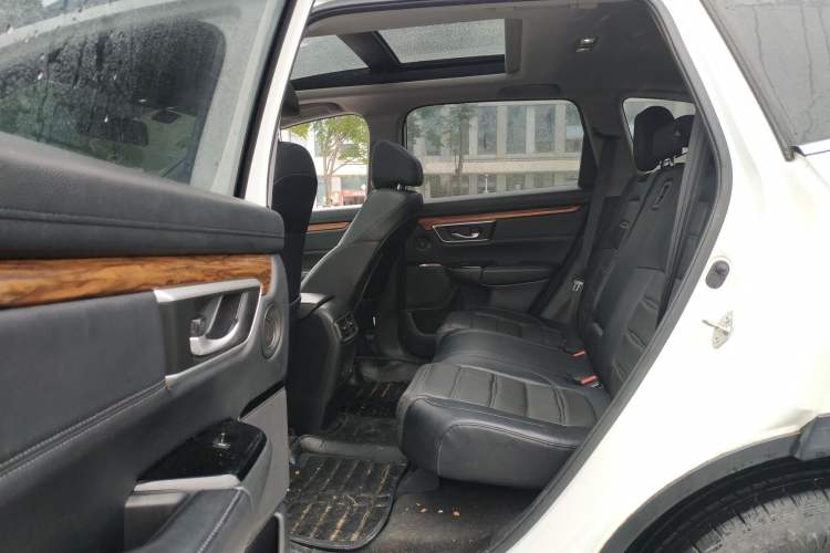 Used Honda CR-V 2017 240TURBO CVT Front-Wheel Drive Fashion Edition
