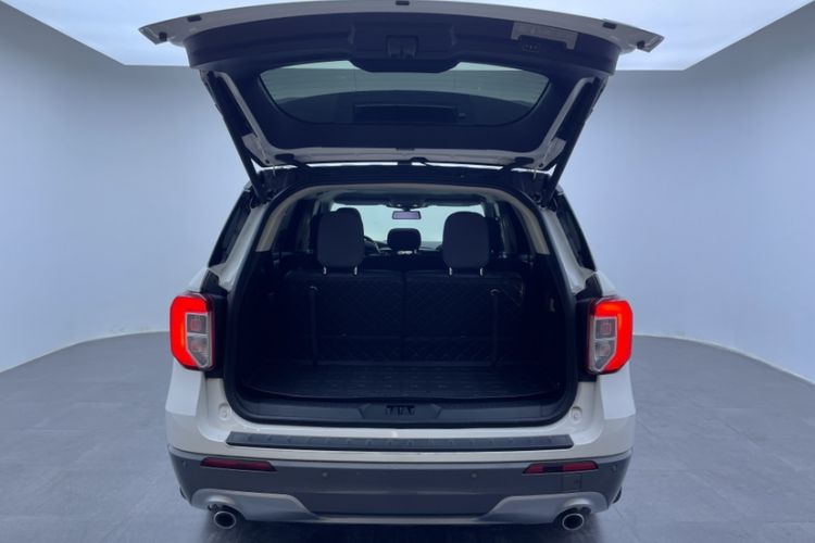 Used Ford Explorer 2020 EcoBoost 285 Rear-Drive Trend Edition 7-Seater
