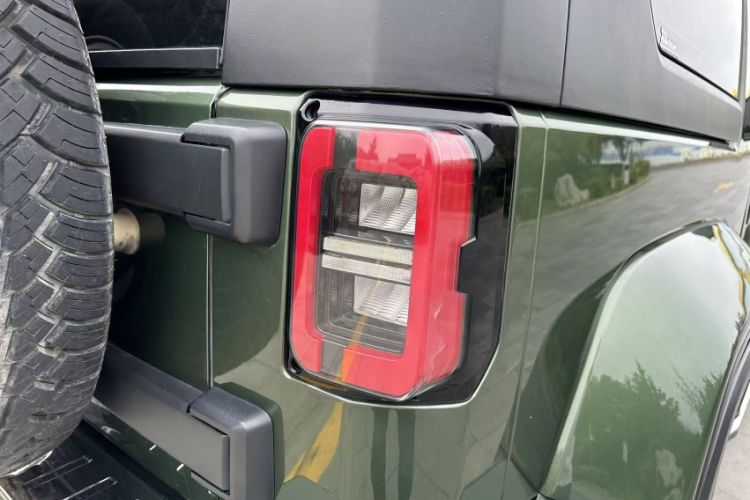 Used Beijing Auto BJ40 2020 2.0T Automatic Four-Wheel Drive Tribute Edition 2020 Xieke Version
