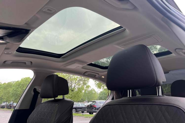 Used BMW 5 Series 2022 Second Facelift 530Li Luxury Edition Premium Package
