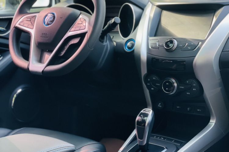 Used BYD Yuan New Energy 2019 EV360 Smart Connect Elite Model
