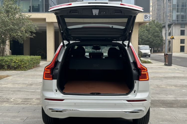 Used Volvo XC60 2025 B5 Four-Wheel Drive Smart & Advanced Luxury Edition
