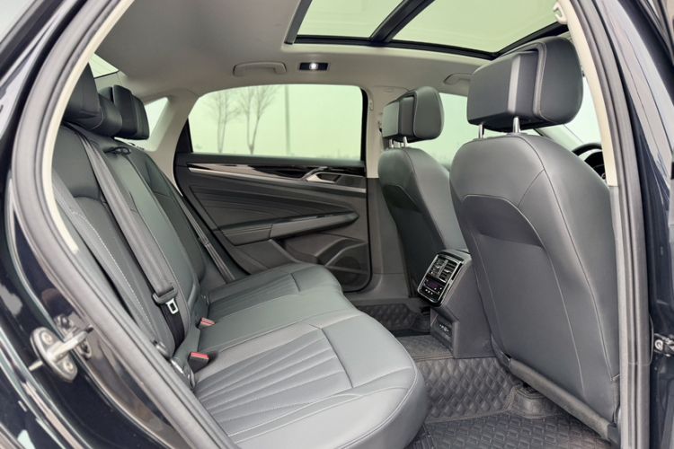 Used Volkswagen Passat 2025 Outstanding Model 380TSI Starry Dragon Edition