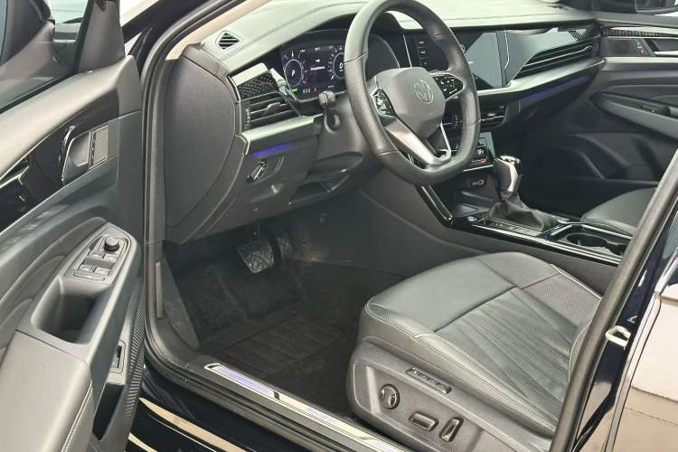 Used Volkswagen Passat New Energy 2023 430 PHEV Hybrid Luxury Edition