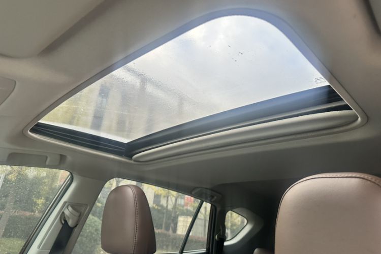 Used Toyota RAV4 2015 2.0L CVT Two-Wheel Drive Fashion Edition
