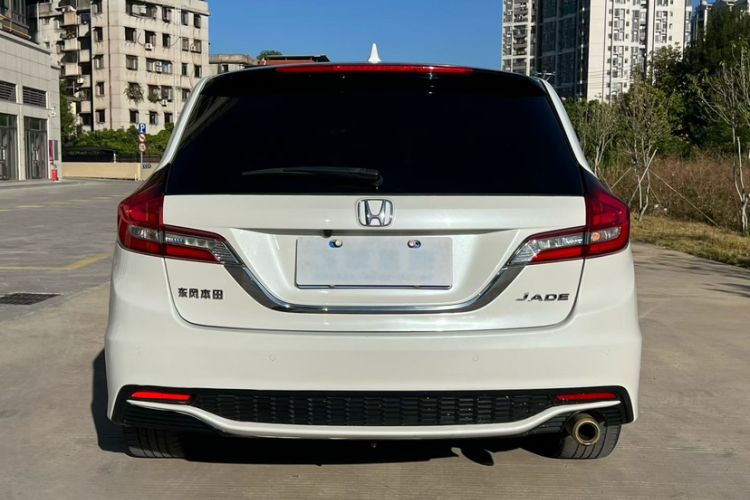 Used Honda Jade 2017 1.8L automatic Comfort version 5 seats
