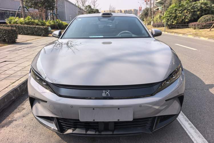 Used BYD Han 2025 EV with 701 km of Laser Radar-Enabled Intelligent Driving
