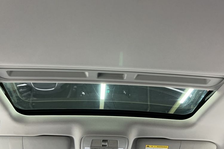 Used Roewe i6 2020 PLUS 1.6L CVT 4G Connected Glory Flagship Edition
