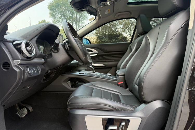 Used Wey VV7 2019 Upgraded Model 2.0T Ultra-Luxury Version China VI Standard