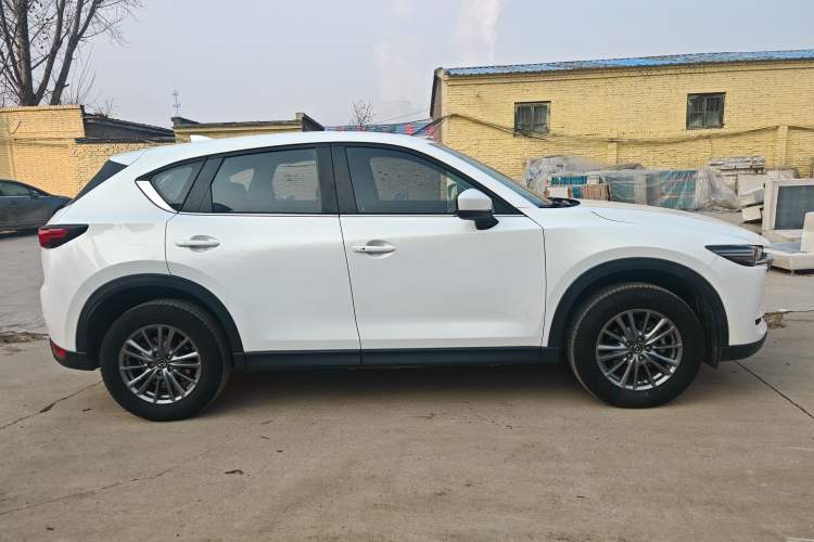 Used Mazda CX-5 2017 2.0L Automatic 2WD ZhiShang Trim China V Standard
