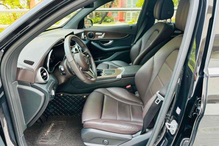 Used Mercedes-Benz GLC 2020 GLC 300 L 4MATIC Dynamic Edition
