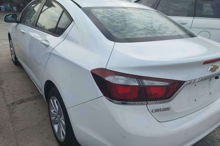 Used Chevrolet Cruze 2015 1.5L Manual Elite Edition
