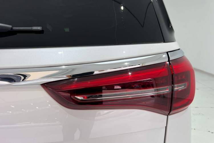 Used Buick GL8 2023 ES Lu Zun Deluxe Model
