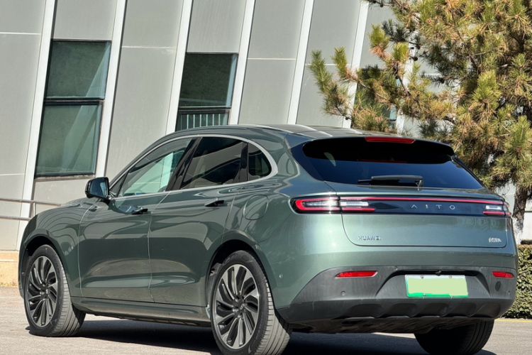 Used Hima AITO M5 2022 Extended-Range Four-Wheel Drive Performance Version
