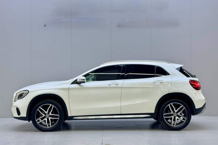 Used Mercedes-Benz GLA 2017 GLA 200 Fashion Model