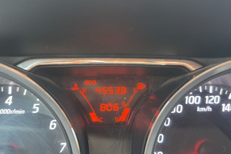 Used Nissan Livina 2013 1.6XE Manual Comfort Edition