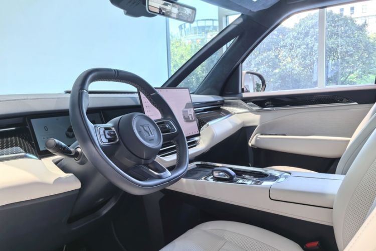 Used Zeekr 009 2024 Six-Seat Executive Version 4WD 108 kWh