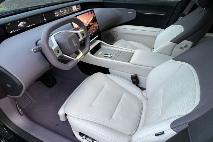 Used  12 2025 Ultra Extended-Range Edition