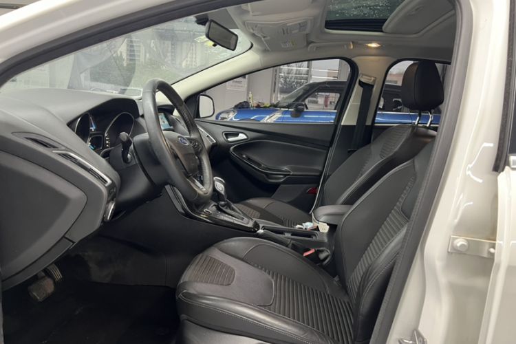 Used Ford Focus 2015 Sedan EcoBoost 180 Automatic Elite Model
