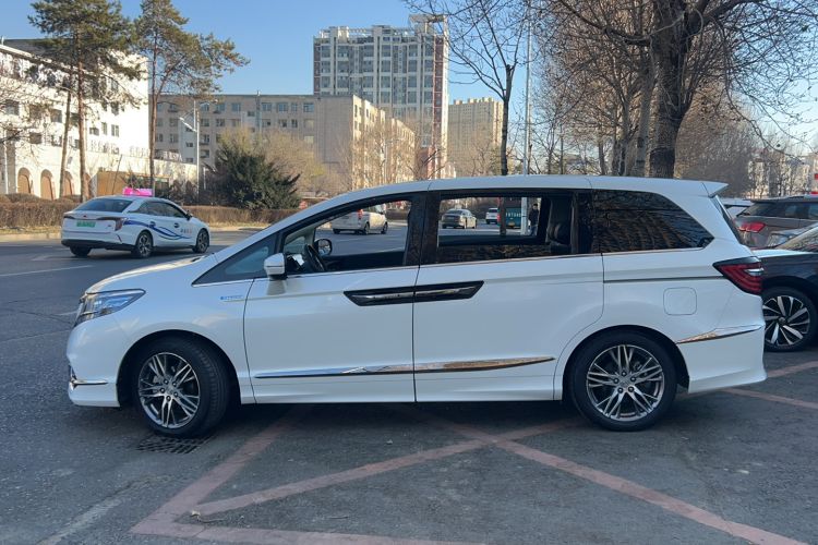 Used Honda Elysion 2019 2.0L Hybrid Luxury Edition
