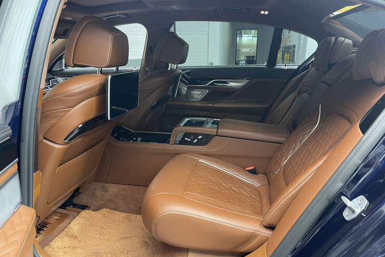 Used BMW 7 Series 2019 Restyled 740Li xDrive Executive M Sport Package
