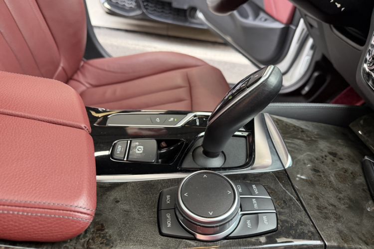 Used BMW 5 Series 2019 530Li Leading Model M Sport Package
