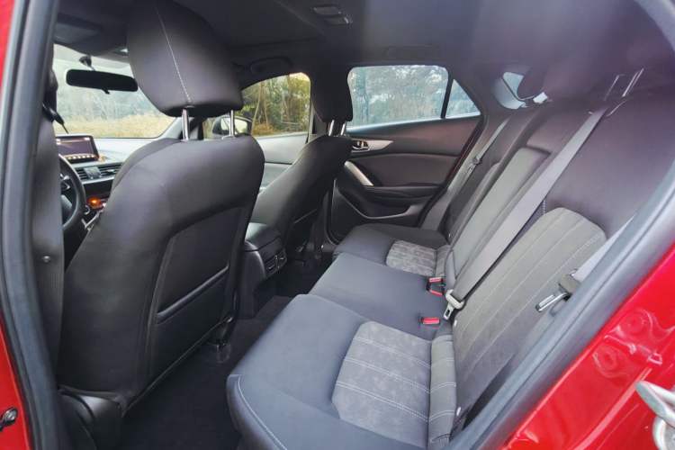 Used Mazda CX-4 2018 2.0L Automatic Two-Wheel Drive Blue Sky Exploration Version China V Standard
