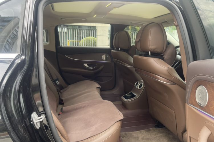 Used Mercedes-Benz E-Class New Energy 2022 Restyled E 350 e L Plug-in Hybrid Sedan
