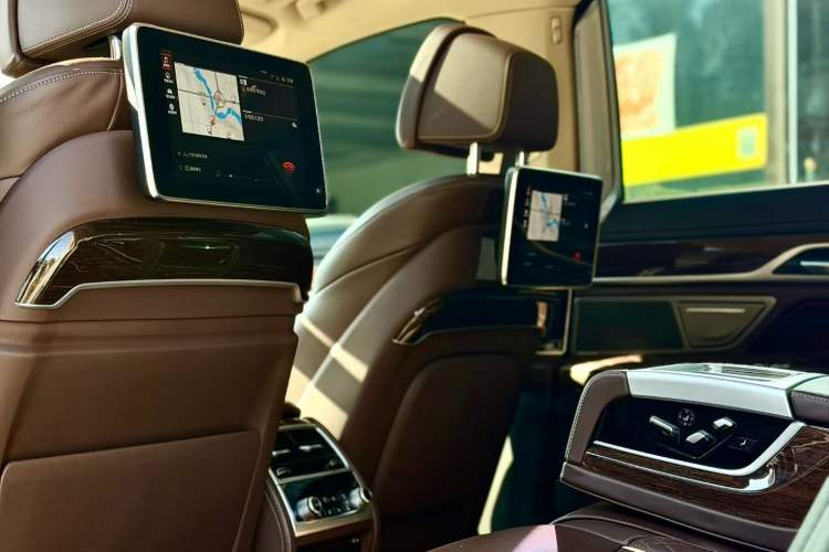 Used BMW 7 Series 2019 Updated 740Li Luxury Package Premium Edition
