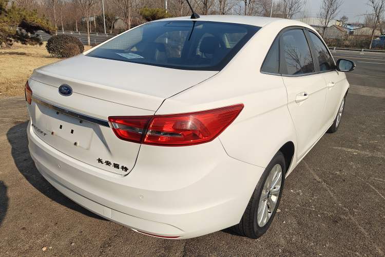 Used Ford Escort 2017 Happiness Edition 1.5L Automatic Fashion Version
