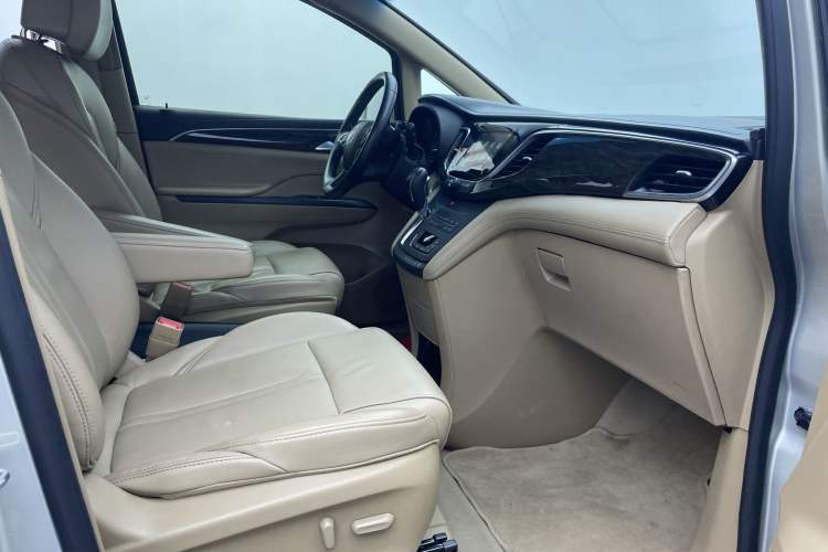 Used Buick GL8 2017 ES 28T Premium Version China V Standard