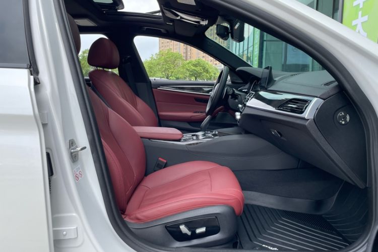 Used BMW 5 Series 2018 530Li Luxury Edition M Sport Package
