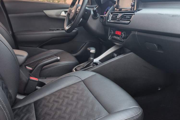 Used Kia Forte 2018 1.6L Automatic Value-Connect Edition with Intelligent Connectivity
